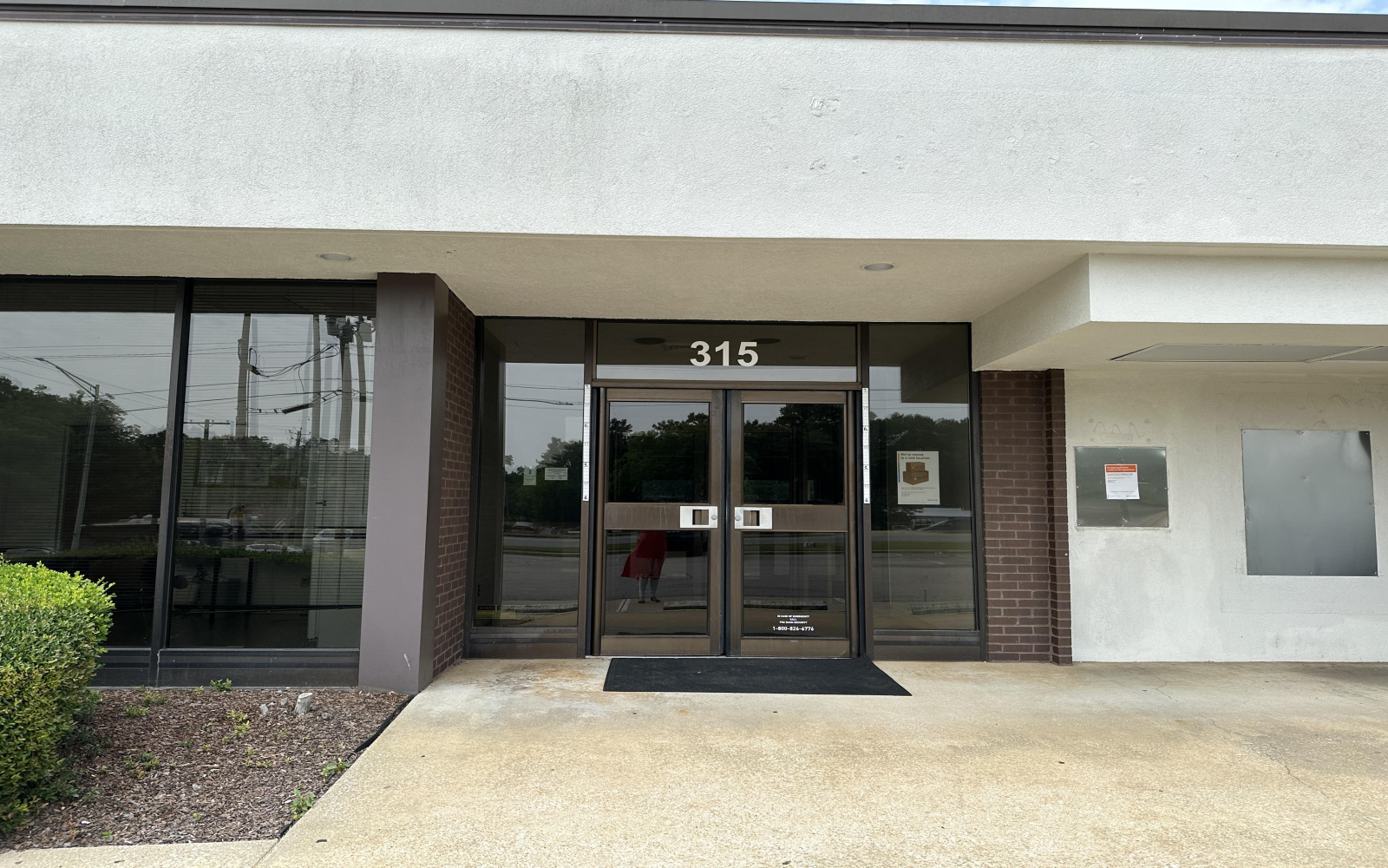 Sixth street, Opelika, Alabama 36801, 6 Rooms Rooms,2 BathroomsBathrooms,Office,For Rent,street,1016